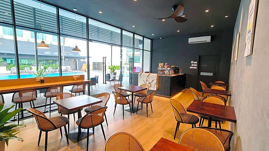 Premiere Hotel - Complimentary Shuttle to Klang Wholesale Market