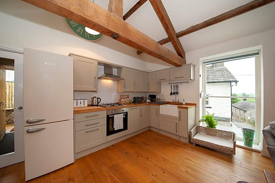 The Hare and Hounds, Levens