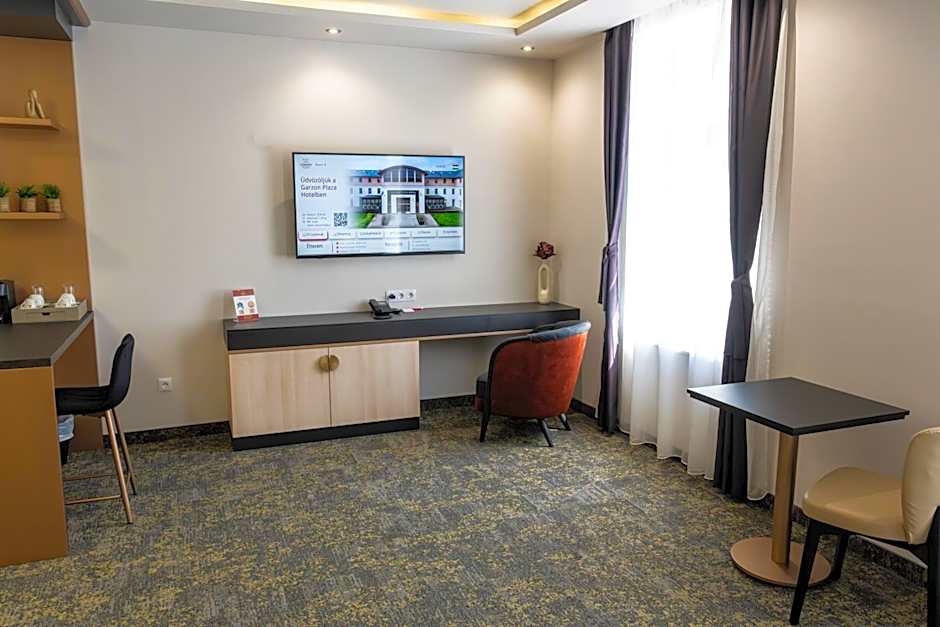 Hotel Garzon Plaza