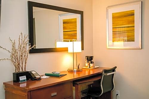 Quality Inn & Suites Thousand Oaks - US101