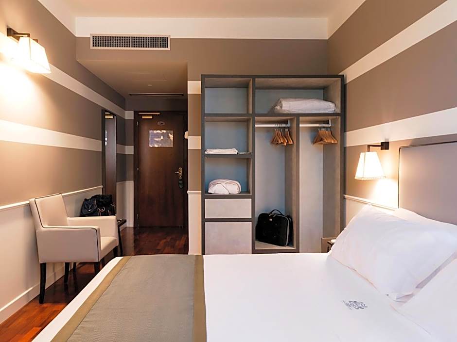 Hotel Torresi