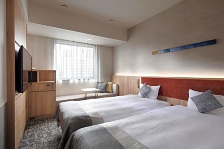 Superior Twin Room- Non-Smoking (17:00 Check in)