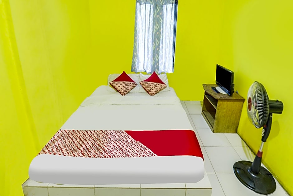 Hotel O Emes Jaya HomestayNearSamsung Electronic Indonesia PT