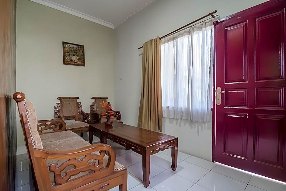 RedDoorz near Samarinda Square