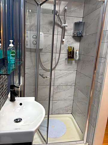 Tess's Guest House R95K6N1 This Property is unsuitable for children under 12 years old