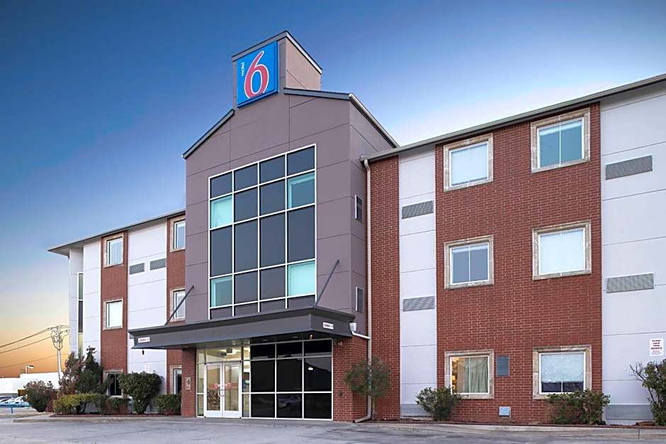 Motel 6-Norman, OK