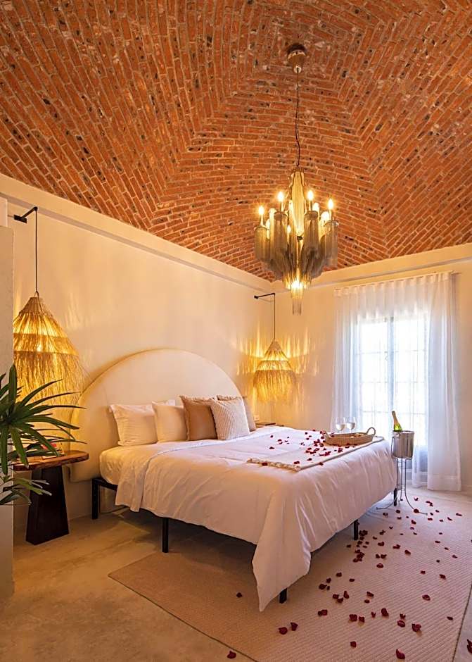 HOLT Hotel del Pueblito