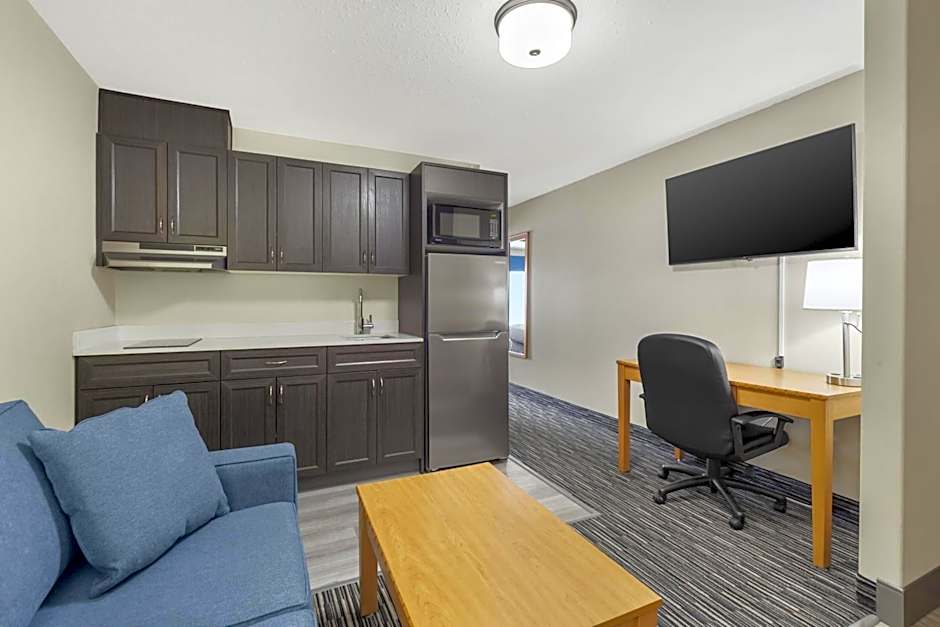 Best Western Grande Prairie Hotel And Suites