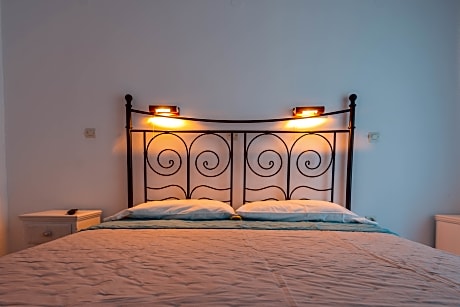 Double-Twin Standard