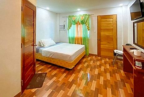RedDoorz @ 4ks Pension House Bogo City Cebu
