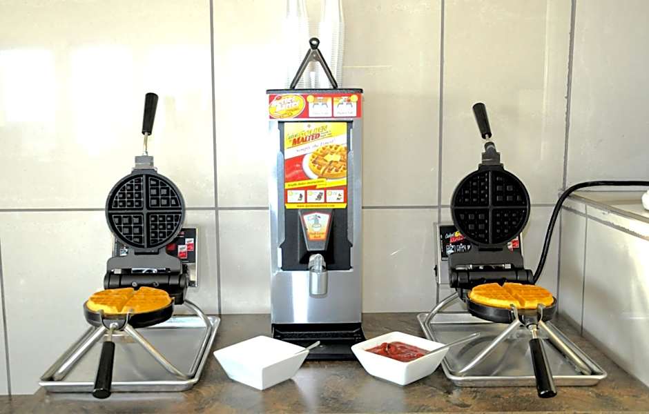 High Point Inn & Suites Peace River