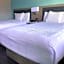 Travelodge by Wyndham LAX South