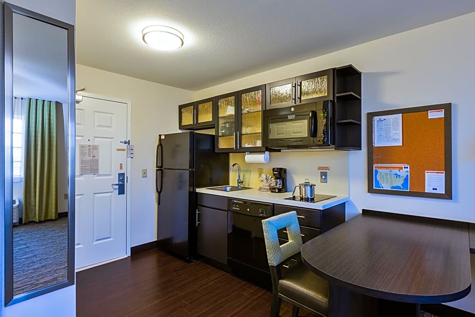 Candlewood Suites Tucson, an IHG Hotel