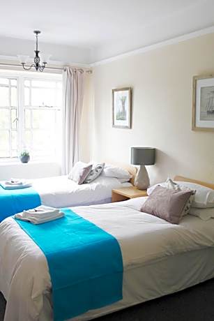 Twin Room with Bathroom