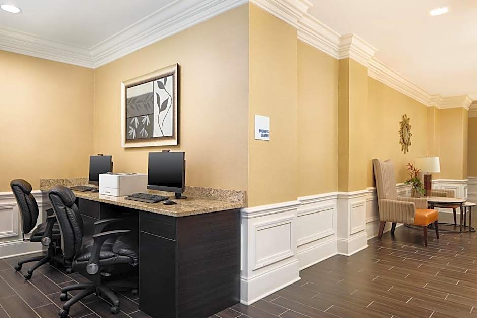 Holiday Inn Express & Suites Alpharetta By IHG