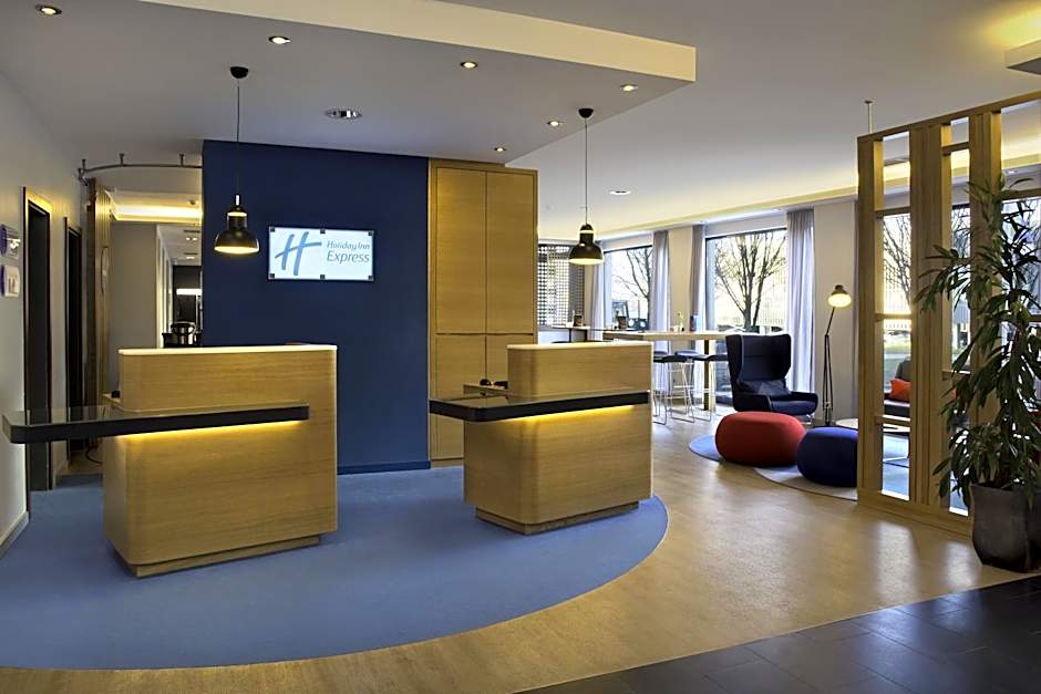 Holiday Inn Express Stuttgart Airport, an IHG Hotel