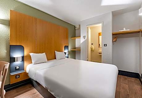 B&B HOTEL Saint-Etienne La Terrasse