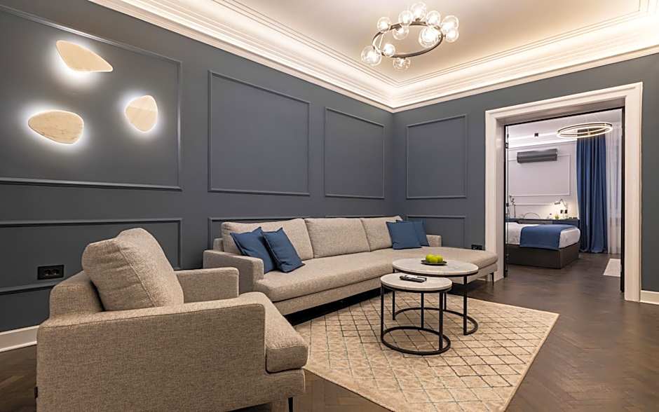 One Luxury Suites