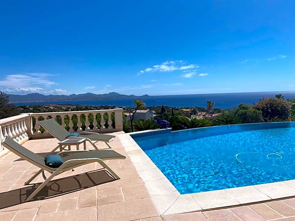 chambre d'hôte, vue mer exceptionnelle, à 5 minutes de la mer