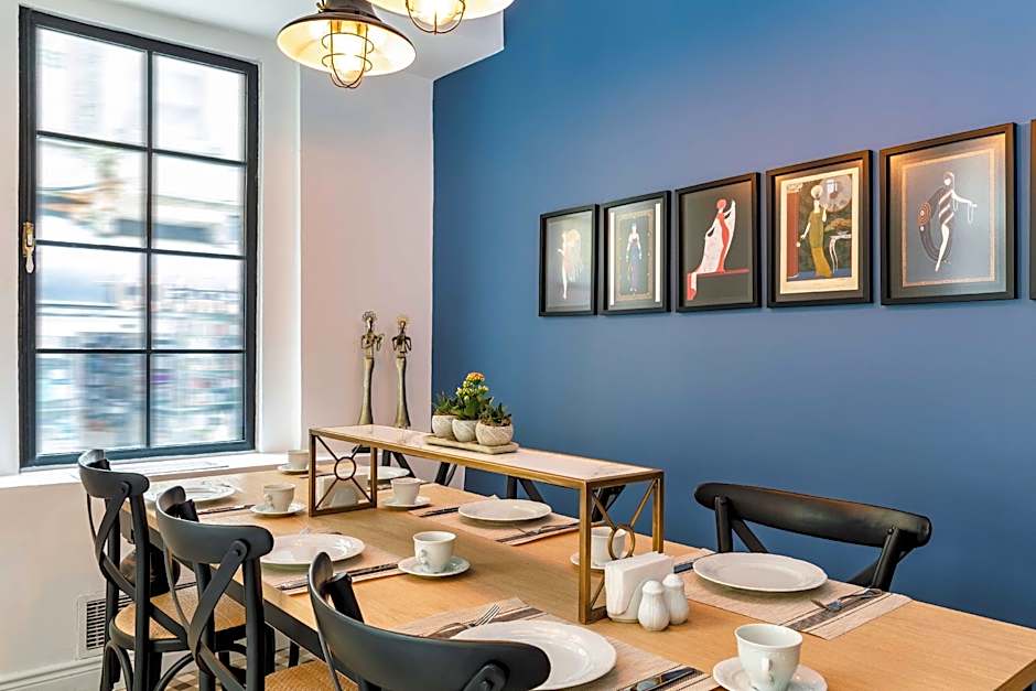 Petros Boutique Hotel