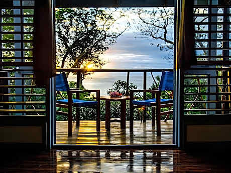 Nanuya Island Resort