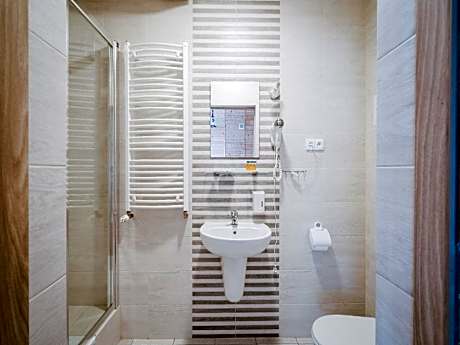 Triple Room with Bathroom