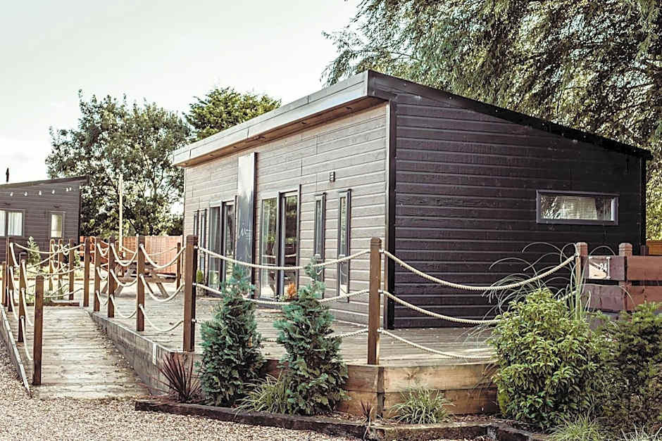Black Bull Retreat, Barmston with Private Hot Tubs