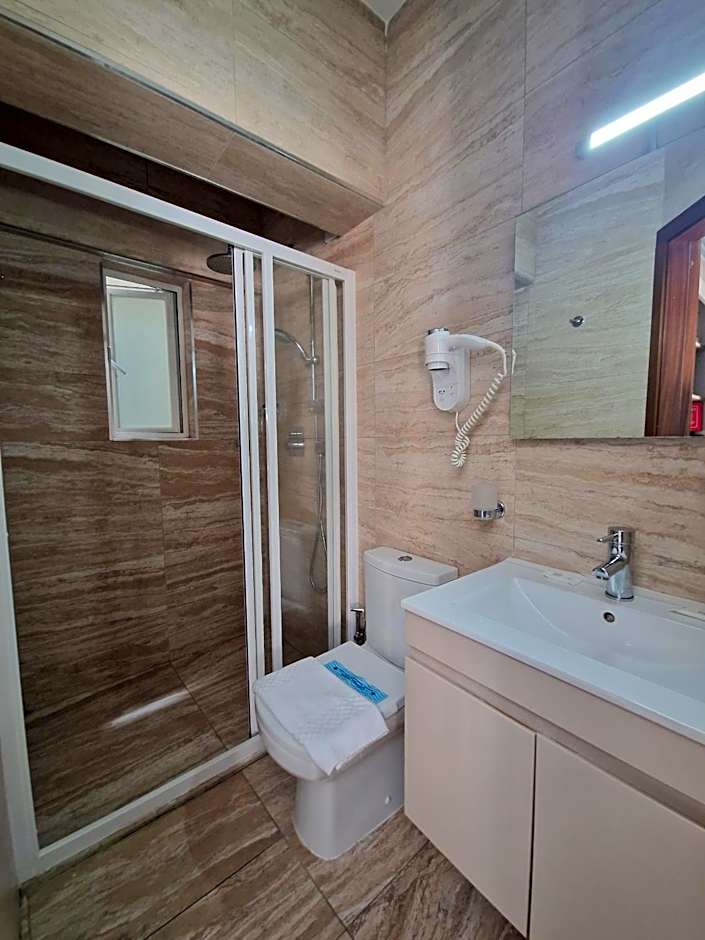 D Townhouse Boutique Suites