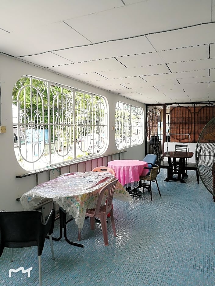 Casa Blanca Guest House