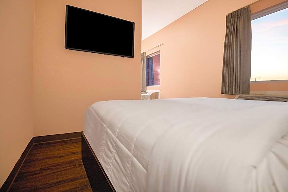 OYO Hotel Adairsville Calhoun South I-75