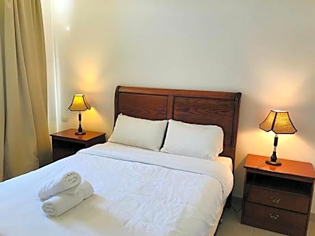 One-Bedroom Premier Apartment