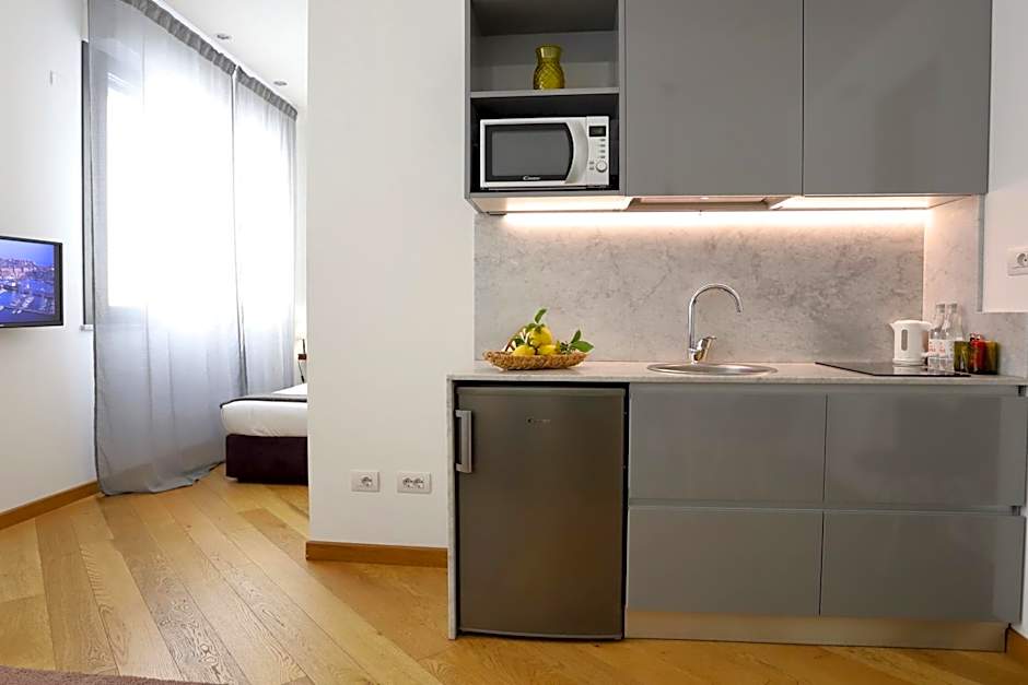 Palazzina B - Contemporary Studio