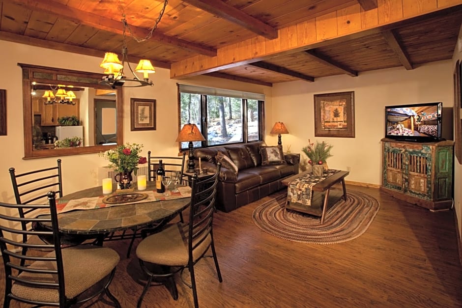 Cottam's Lodge by Alpine Village Suites