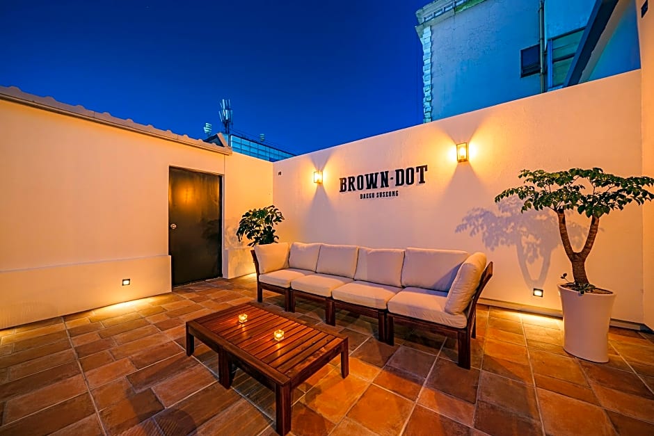 Daegu Suseong Brown Dot