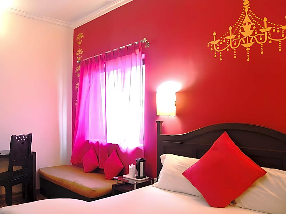 La Casa Hotel