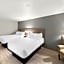 Clarion Inn and Suites Convention Center Kearney