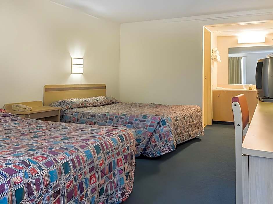 Rodeway Inn Sharonville