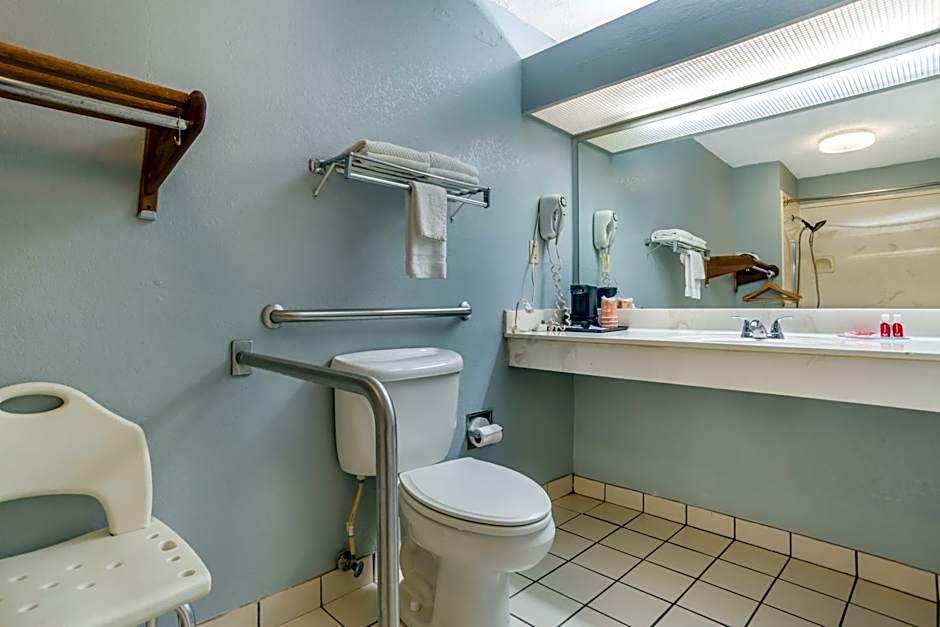 Econo Lodge Inn & Suites Philadelphia