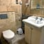 Oakwood Bed and Breakfast Heathrow