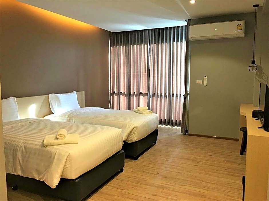 Sans Hotel