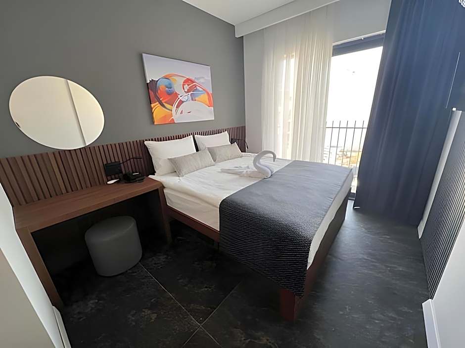 Wolf Of The City Hotel & Spa