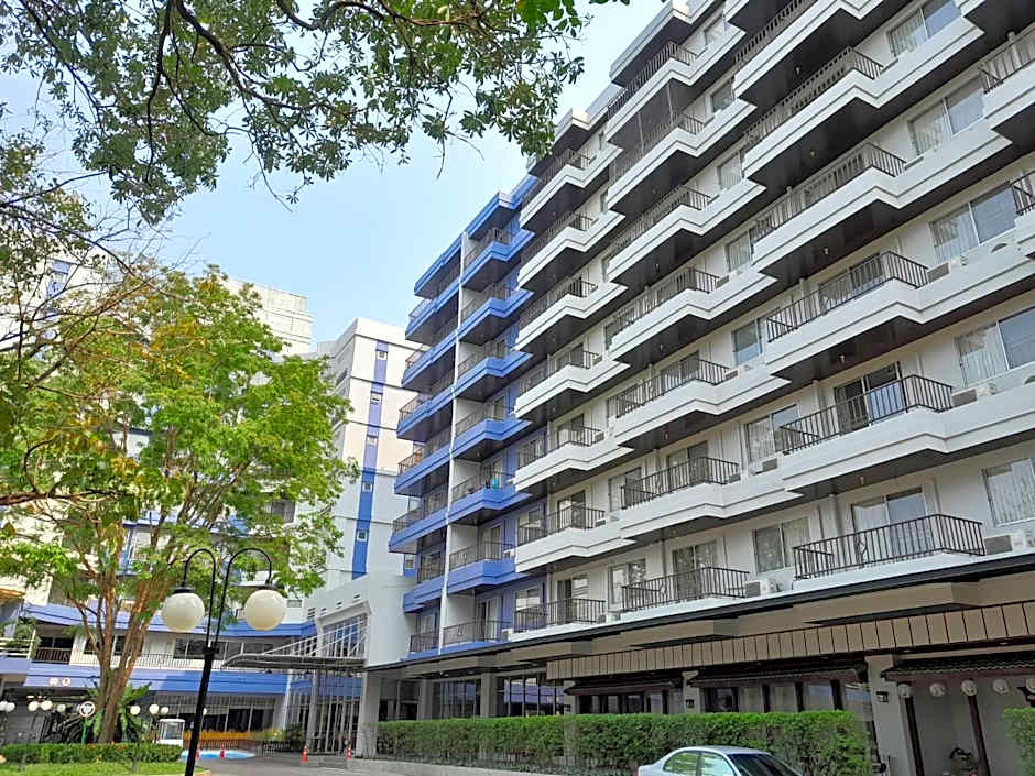 J Town serviced Apartments&hotel