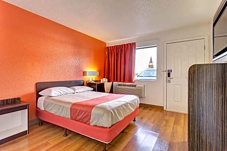 Double Room - Non-Smoking