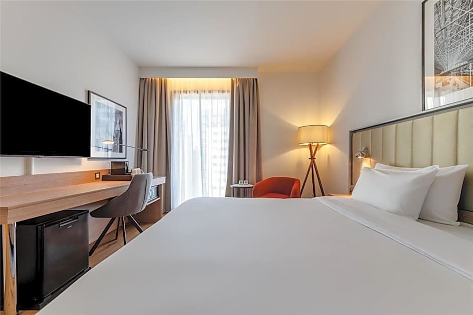 Radisson Hotel Manchester City Centre, A Verified Net Zero Hotel