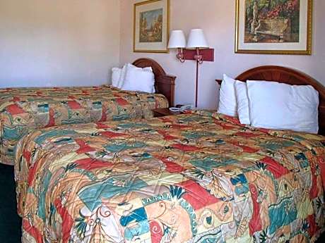 Double Room with Two Double Beds - Non-Smoking