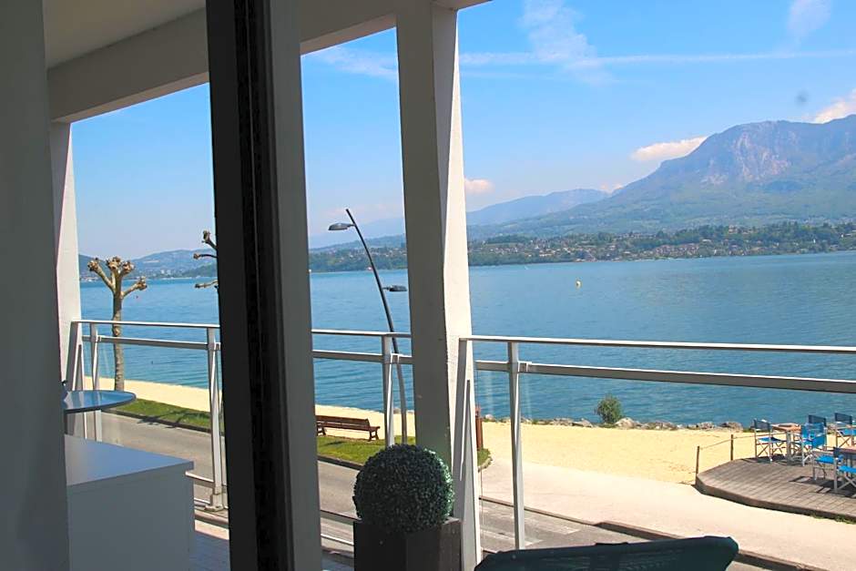 DEPAYSEMENT AU BORD DU LAC