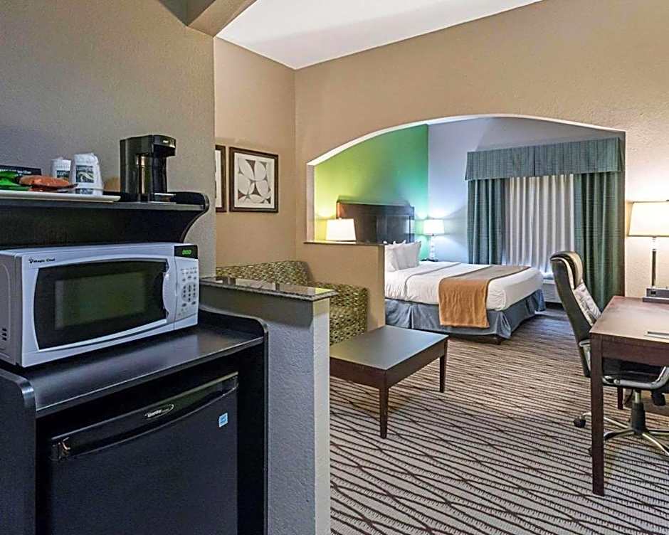 Quality Suites Sulphur – Sulphur, LA