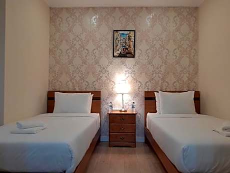 Twin Room with Shared Bathroom