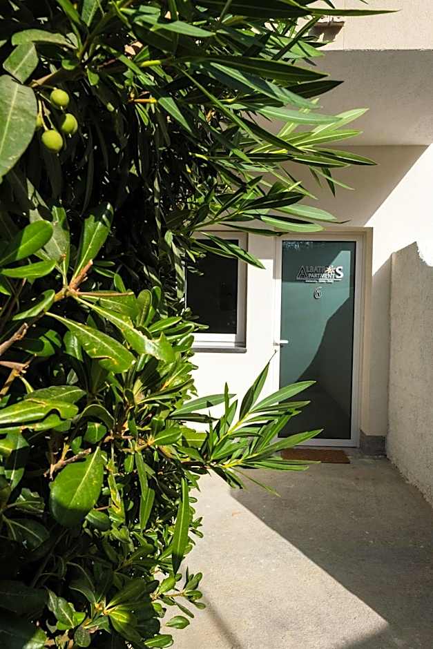 Albatros Apartments