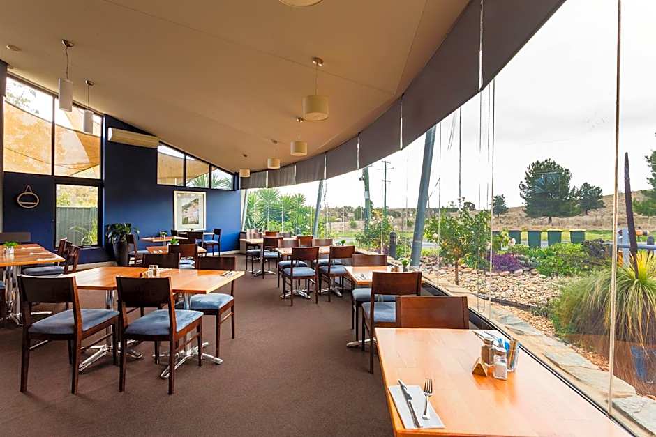 MAS Country Station Motel